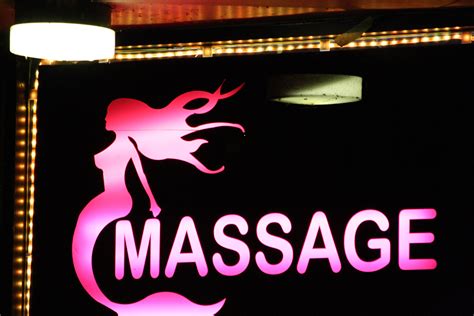 Erotic massage Escort Karlskoga